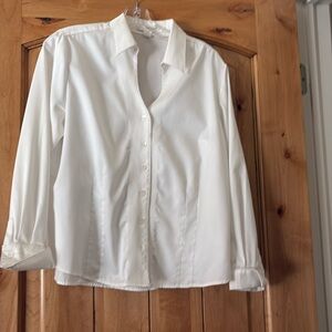 Ladies L dressy white easy-care, no- iron cotton blend blouse. Size PL 14-16.
